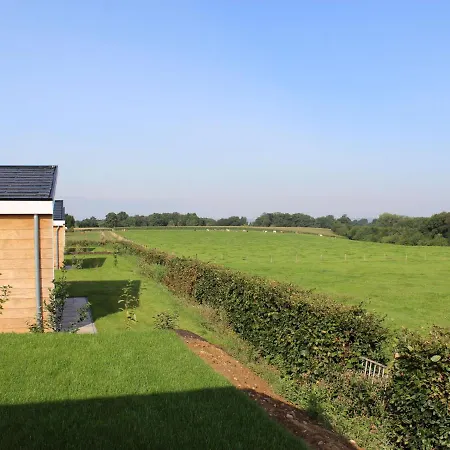 Holiday home In With Outdoor Fireplace *