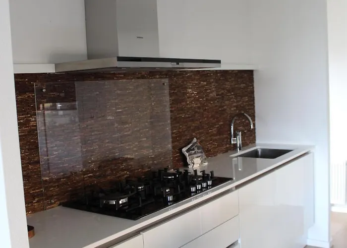 Feriehus In With Outdoor Fireplace *