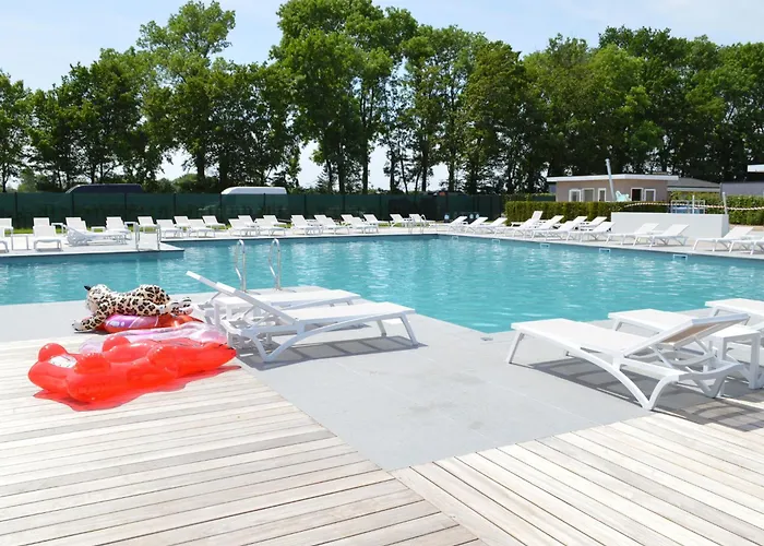 Feriehus In With Outdoor Fireplace *