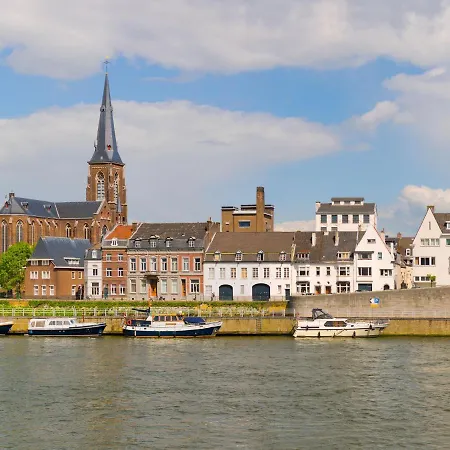 In With Outdoor Fireplace