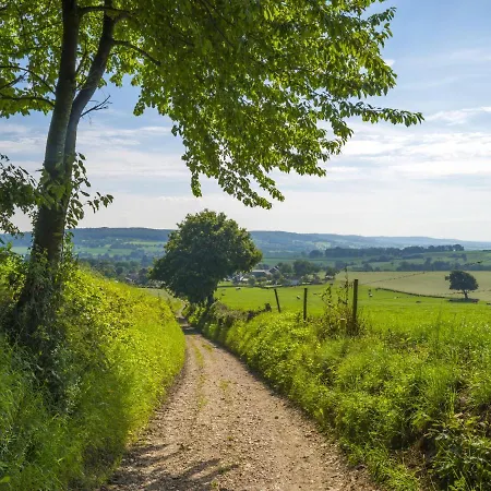 Сasa de vacaciones In With Outdoor Fireplace