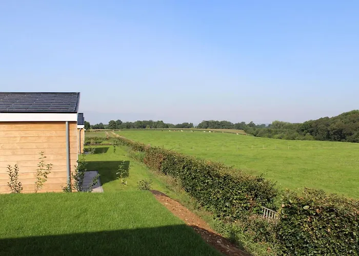 Holiday home In With Outdoor Fireplace *