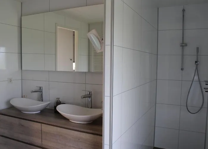 In With Outdoor Fireplace * Bemelen