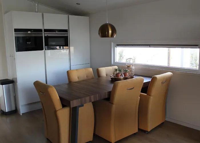 In With Outdoor Fireplace * Bemelen