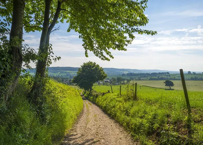 Holiday home In With Outdoor Fireplace