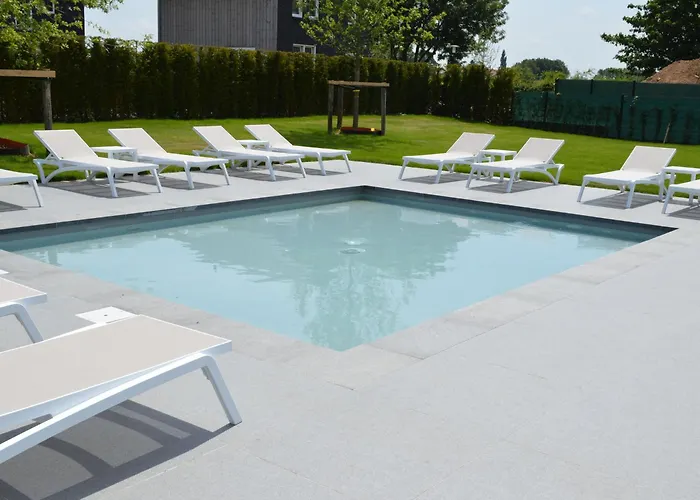 In With Outdoor Fireplace